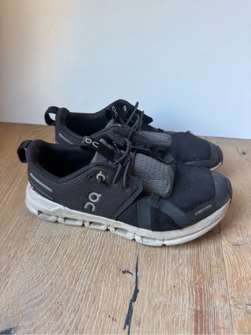 On Running Kids Sneakers sz 3.5 Youth Black Fair cond PriceFirm